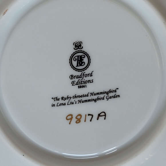 Bradford Editions 88661 Lena Liu Ruby-throated Hummingbird Saucer and Spoon Set - Picture 10 of 15